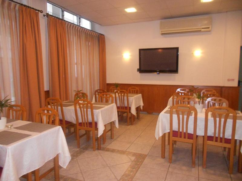 Hotel Admitos - image 31