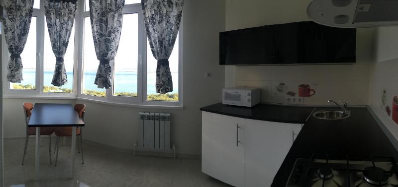 Apartment with Sea View image 2