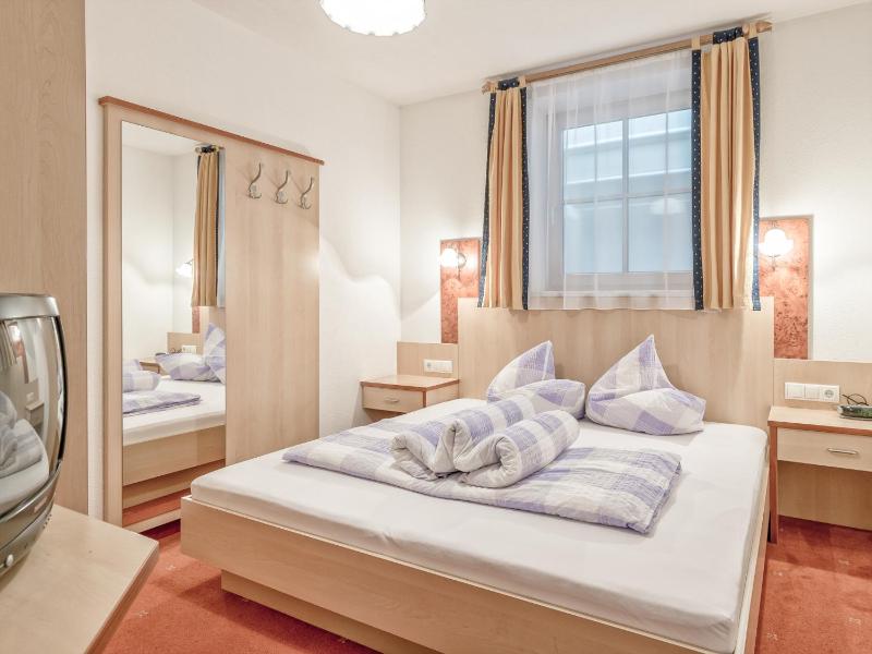 Two-Bedroom Apartment with Terrace image 3