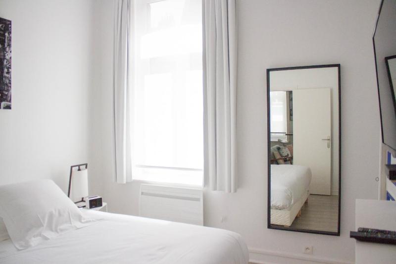 Apartment image 3