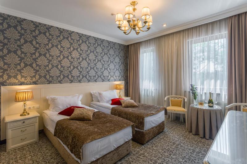 Superior Double or Twin Room image 1