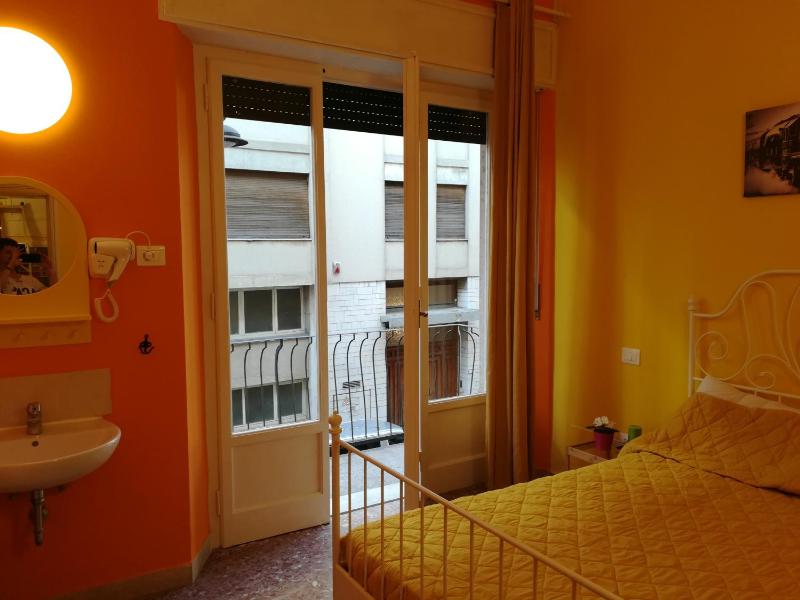 Double Room image 1