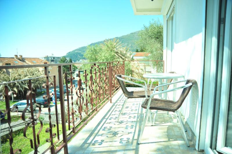 Apartment with Balcony image 3