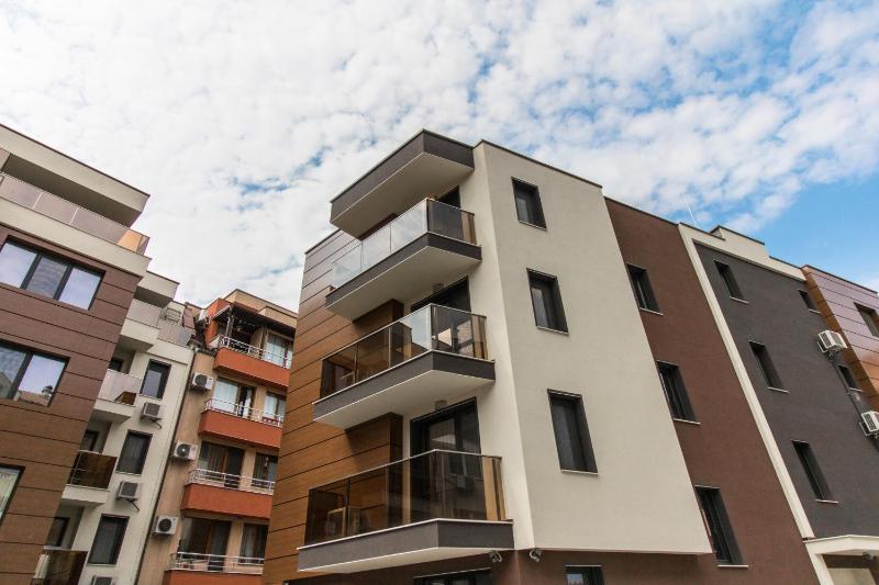 Deluxe Apartment image 2