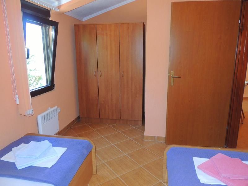 Apartment with Mountain View image 3