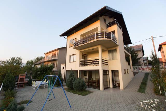 Apartment image 2