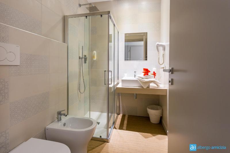 Triple Room with Balcony image 2