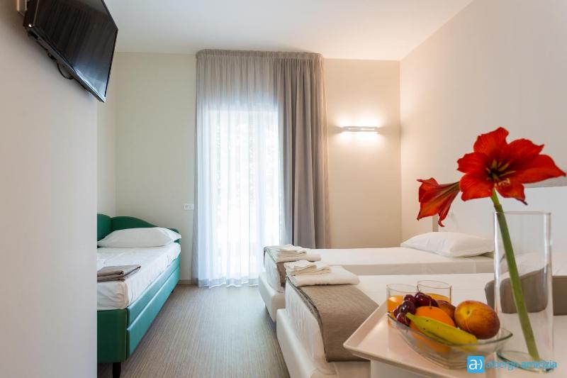 Family Room with Balcony (2 Adults + 2 Children) image 2