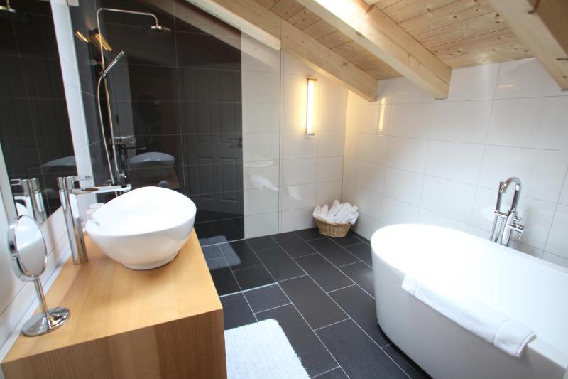 Studio Apartment image 4