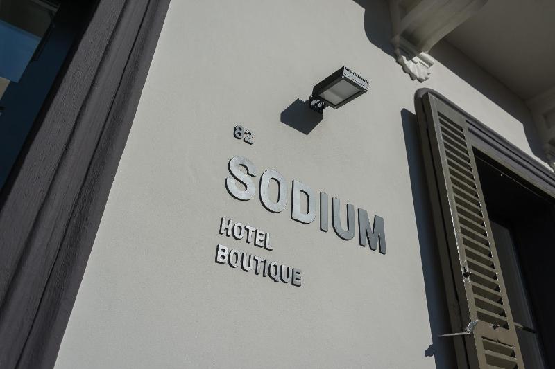 Sodium Boutique Hotel - image 9