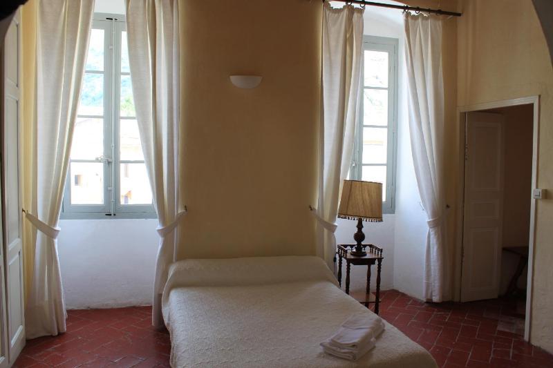 Quadruple Room with Private Bathroom image 1