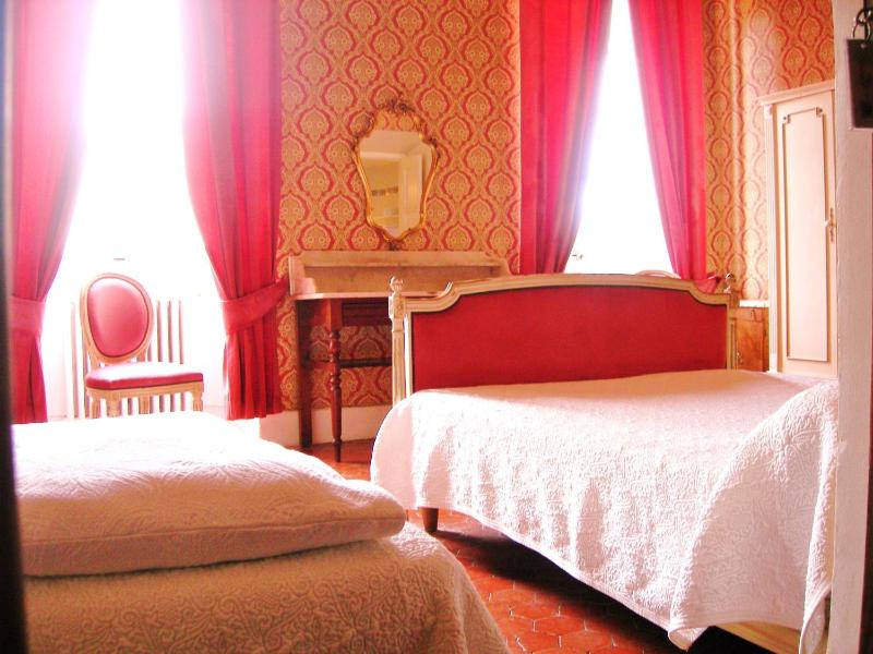 Triple Room with Valley View image 1