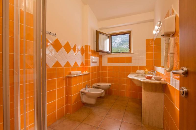 Classic Double Room with Mountain View image 4