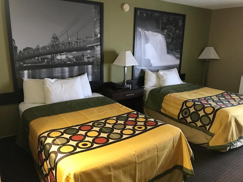 Double Room with Two Double Beds - Non-Smoking image 4