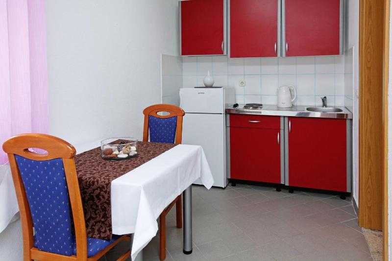 Studio with Sea View image 3