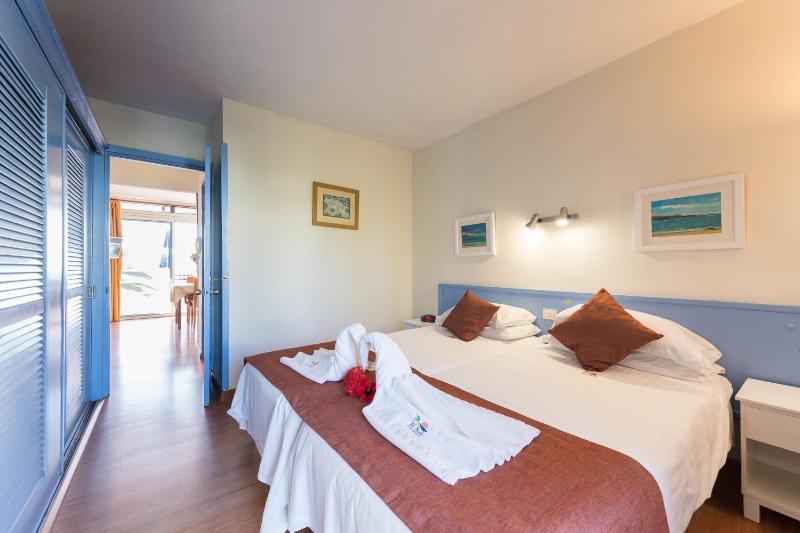 Apartamentos El Paseo - image 3