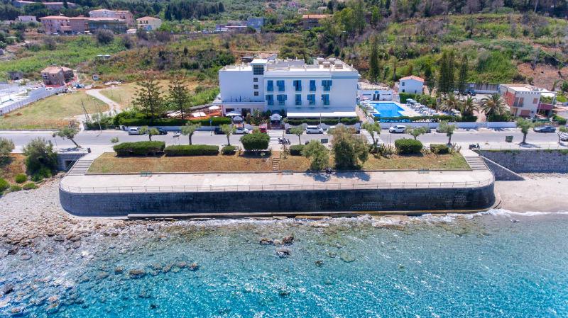 Hotel Tourist - image 8