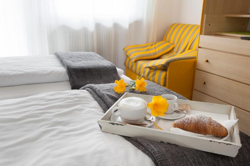 Double or Twin Room with Balcony image 2