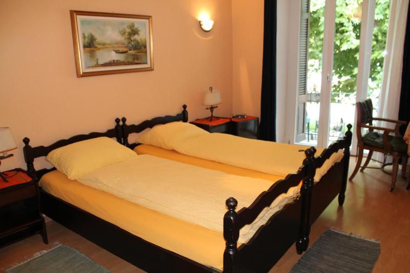 Double or Twin Room image 3