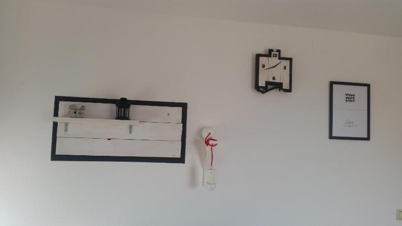 One-Bedroom Apartment image 3