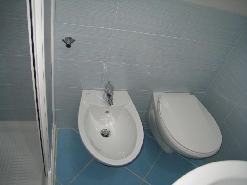 Hotel Canasta - image 18