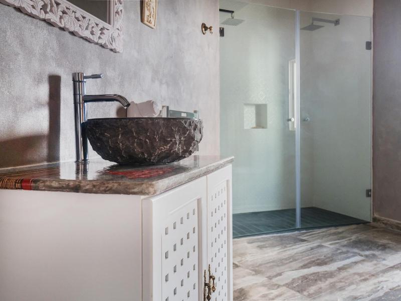 Superior Suite image 4