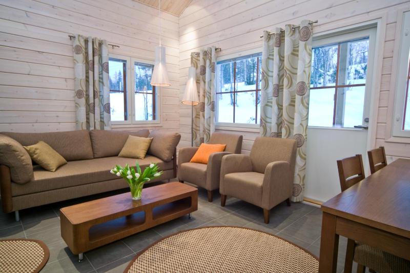 One-Bedroom Apartment (6 Adults) image 3