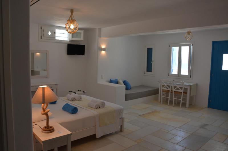 White Blue Houses & Apartments Paros - image 10