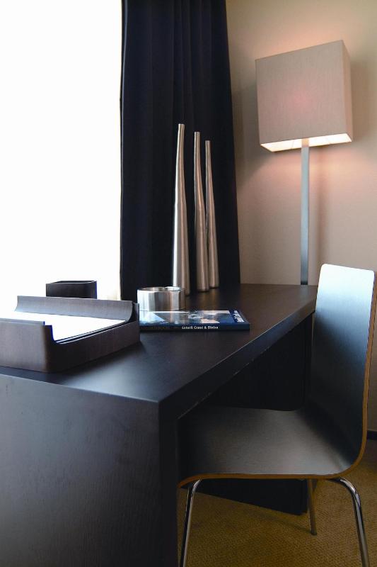Standard Double Room image 4