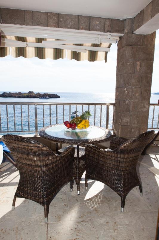 Superior Studio with Balcony and Sea View image 4