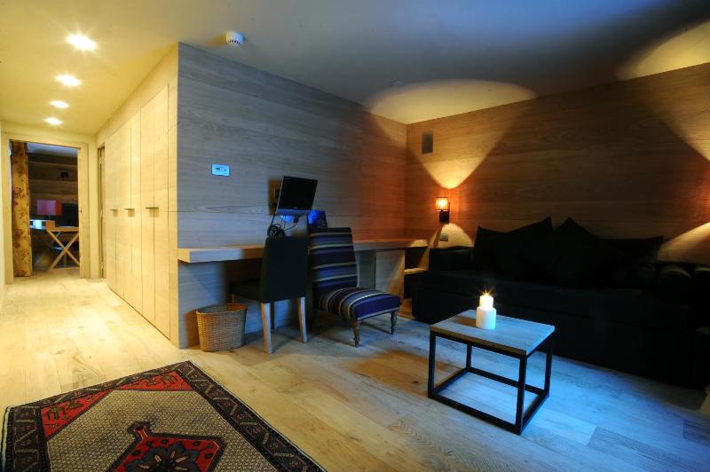 Suite image 3