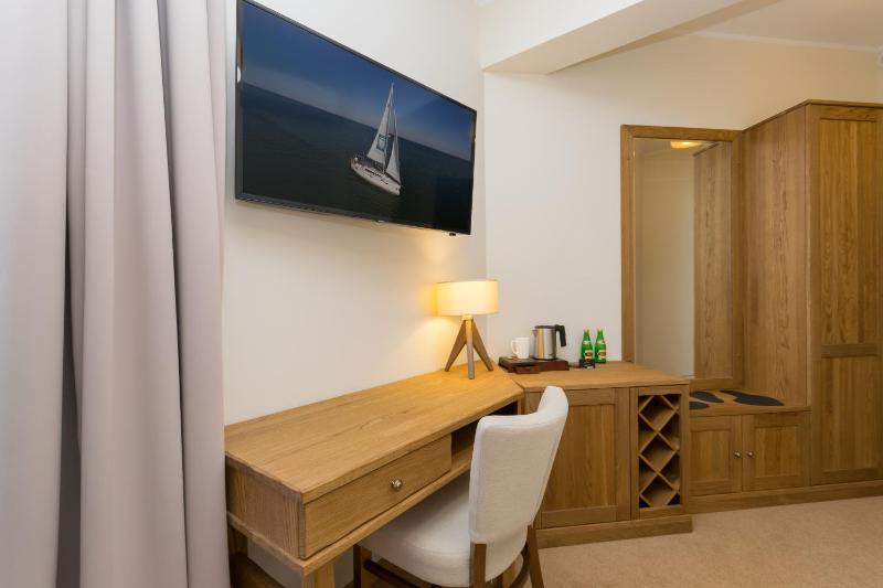 Single Room image 3
