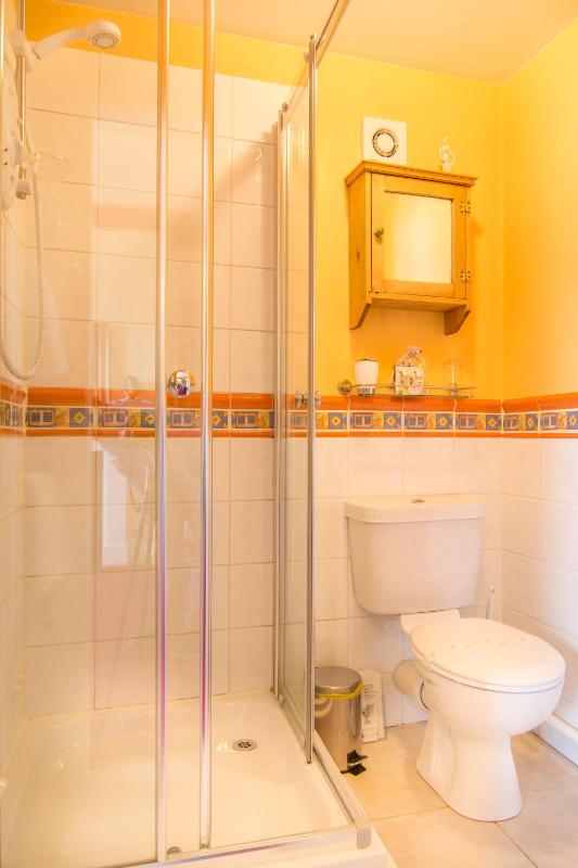 Large Double Room image 3