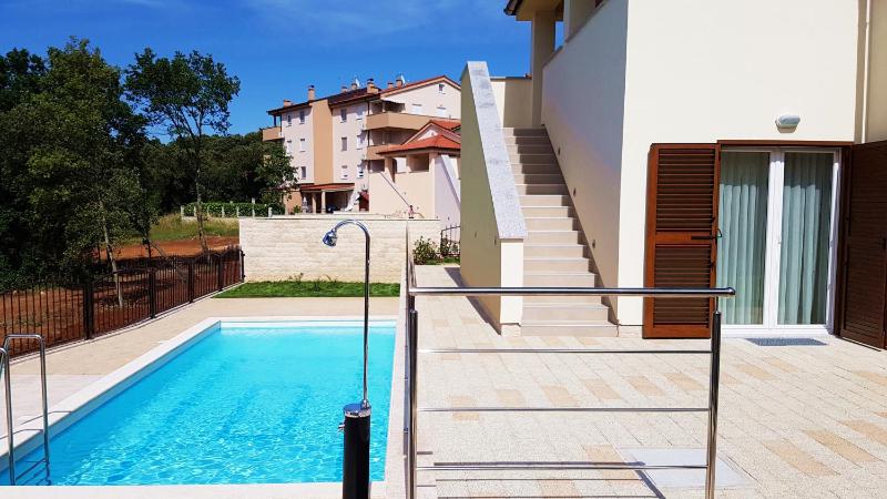 Superior Villa image 3