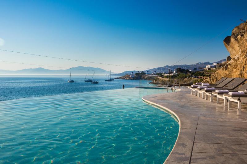 Mykonos Beach Hotel - image 15