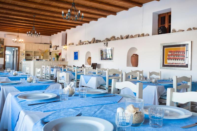 Mykonos Beach Hotel - image 9