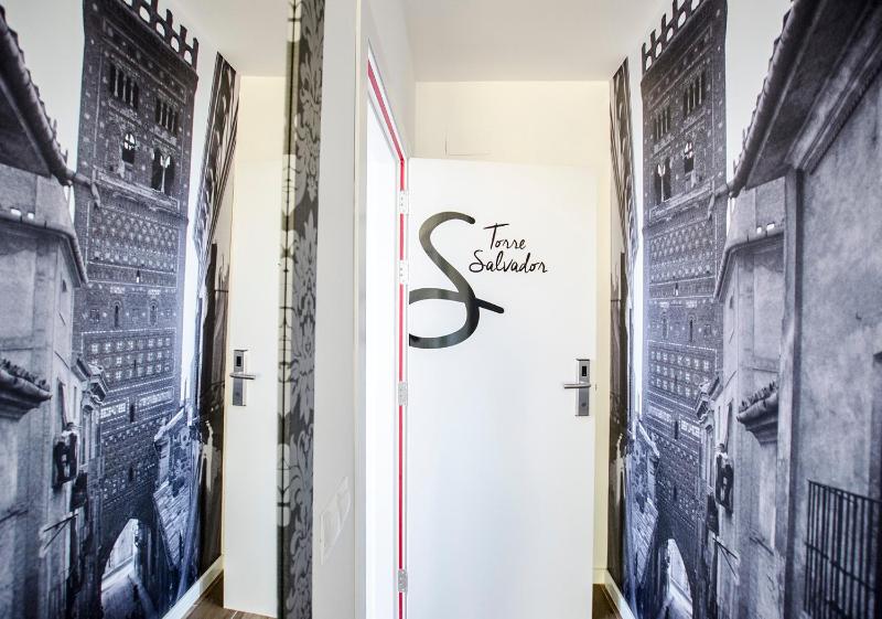 One-Bedroom Apartment with Garden View image 2