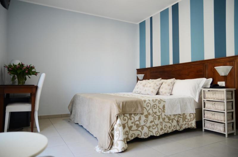 Comfort Quadruple Room image 2