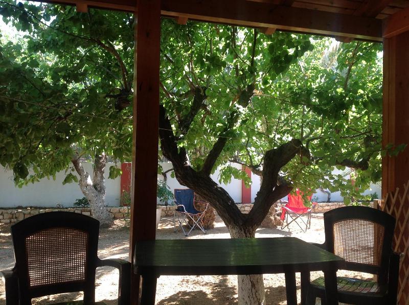 Double or Twin Room with Garden View image 3