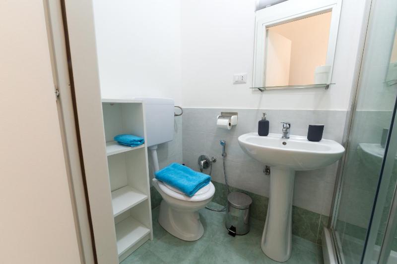 Single Room with Private Bathroom image 3