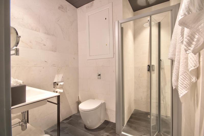 Superior Double or Twin Room with Maltese Balcony image 3