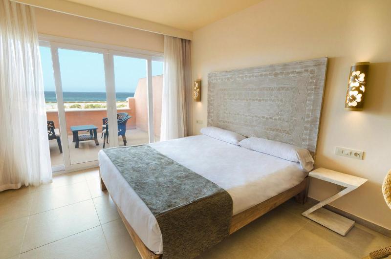 Superior Double Room image 3