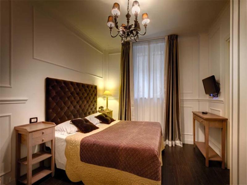 Standard Double or Twin Room image 1