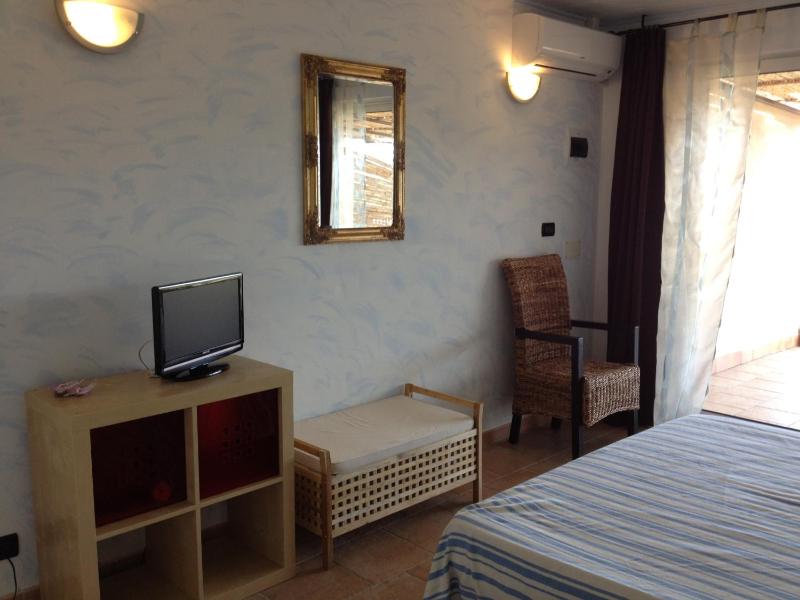 Double Room image 2
