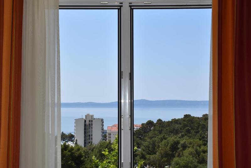 Double Room with Sea View image 3