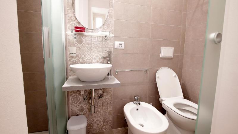 Double or Twin Room image 3