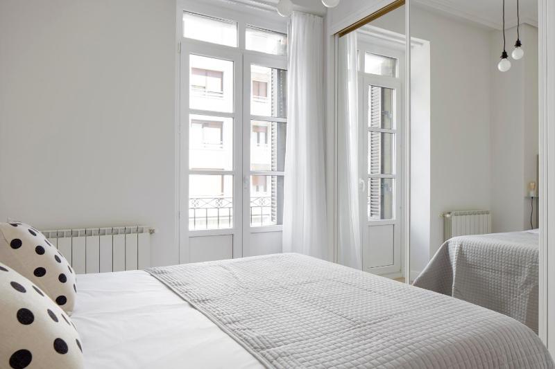 Zubieta Suite by FeelFree Rentals - image 2