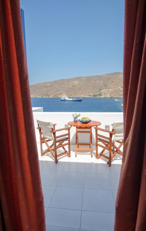Triple Room with View image 2