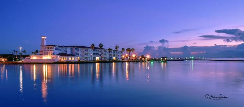 Lighthouse Inn at Aransas Bay - image 5