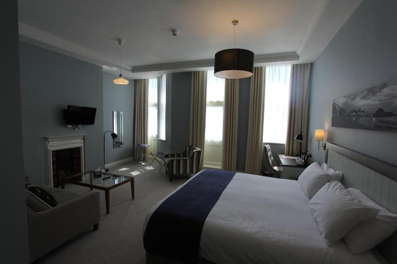 Junior Suite image 1